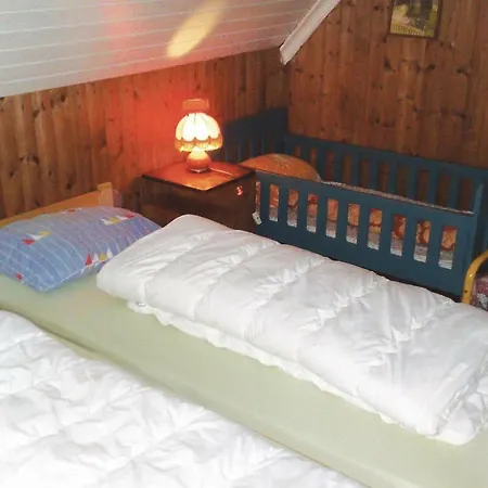3 Bedroom Cozy In Vatnestrom